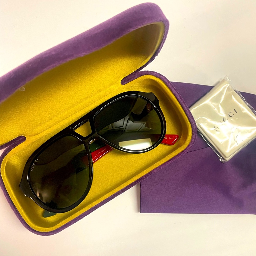 GUCCI SUNGLASSES